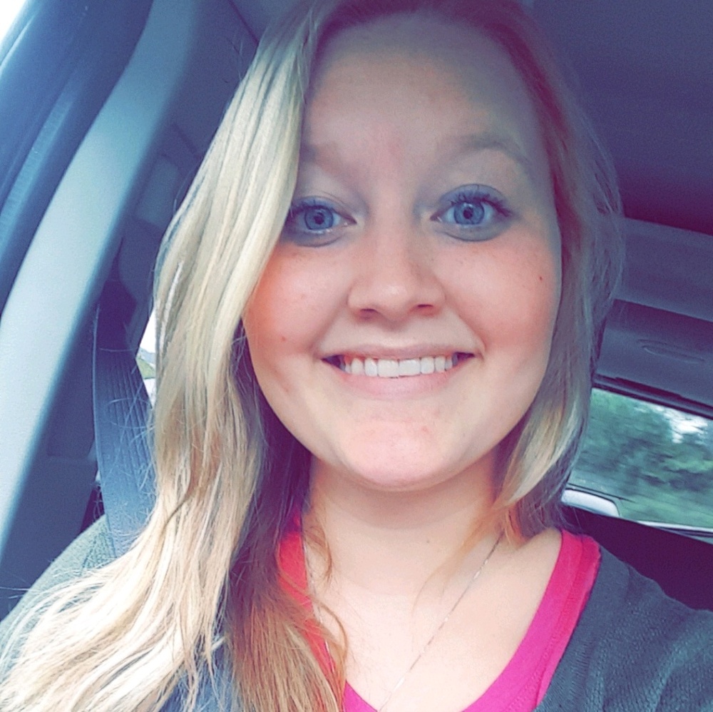 Meet your Posher, Joelle